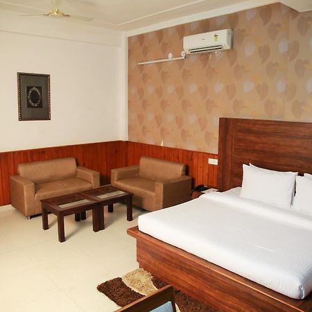 Red Apple Hotel Sangrur Extérieur photo