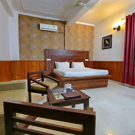 Red Apple Hotel Sangrur Extérieur photo